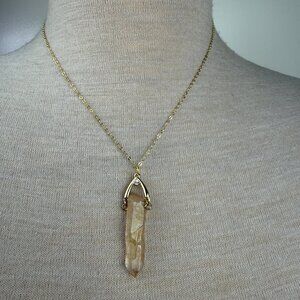 Quartz Pendant Gold Tone with Rhinestone Chain Necklace 18-20"